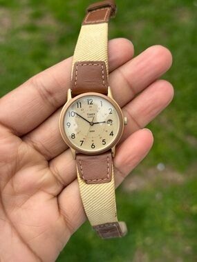 Timex vintage women’s Beige Dial Canvas and Brown Leather Strap Watch